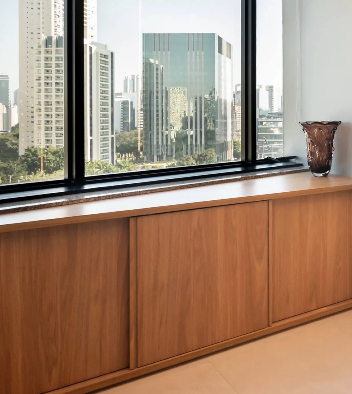 Nossa estrutura: 340 m² dedicados ao seu cabelo